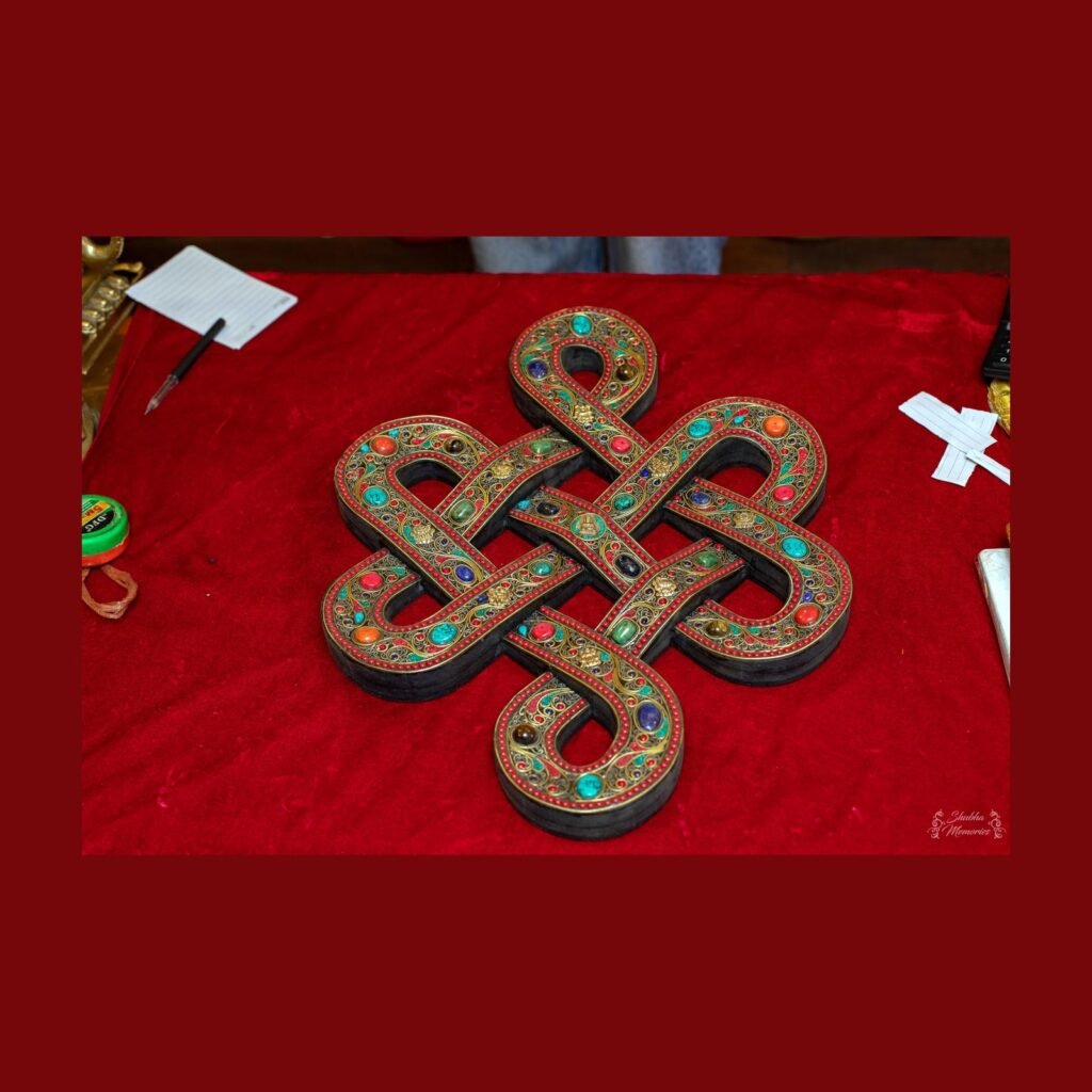 Endless Knot — Brass Wall Art